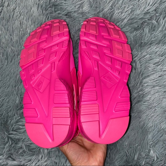 New Size 7.5 Nike Huarache Run Fuschia Sneakers - Picture 5 of 5